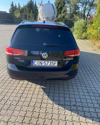 Volkswagen Passat cena 49500 przebieg: 254000, rok produkcji 2015 z Inowrocław małe 79